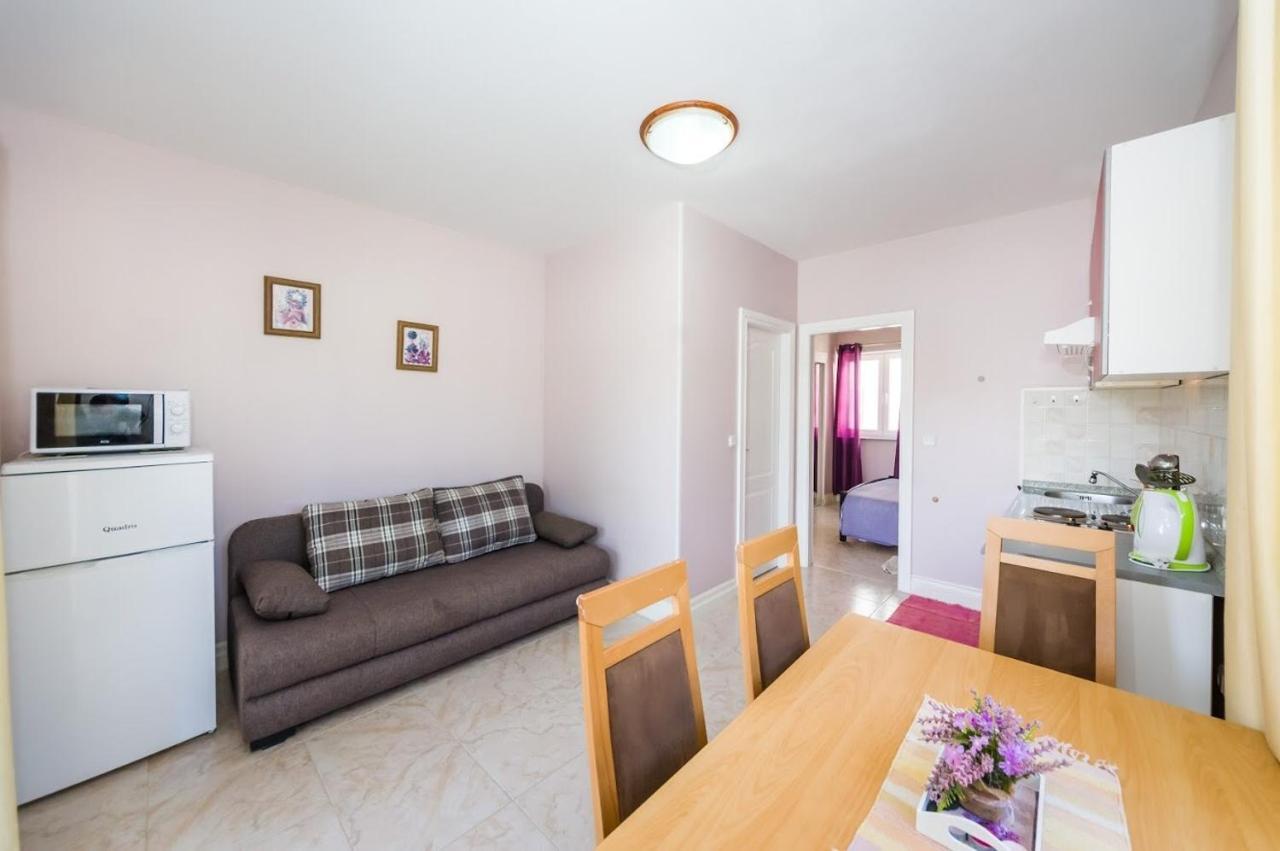 Apartments With A Parking Space Zaton, Zadar - 15000 扎顿 外观 照片