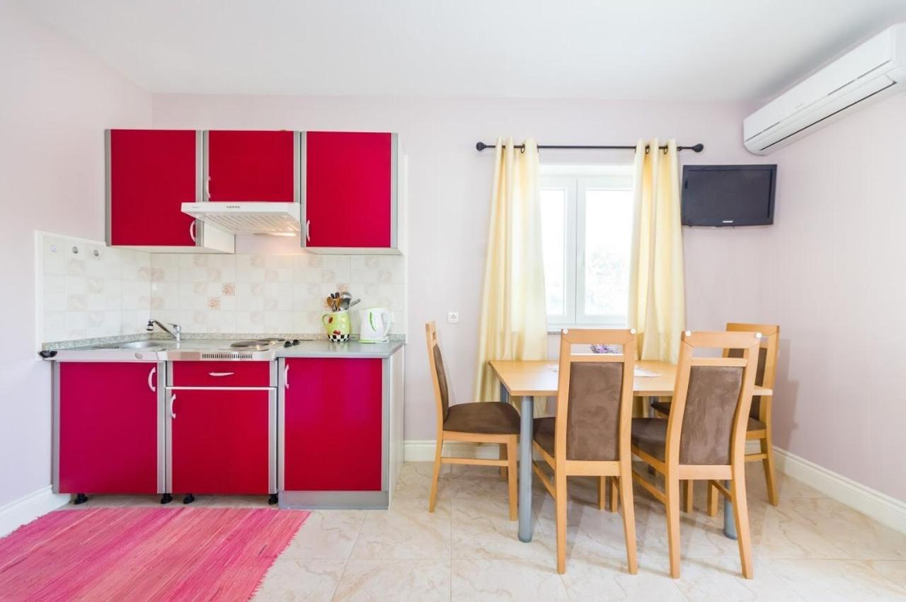 Apartments With A Parking Space Zaton, Zadar - 15000 扎顿 外观 照片